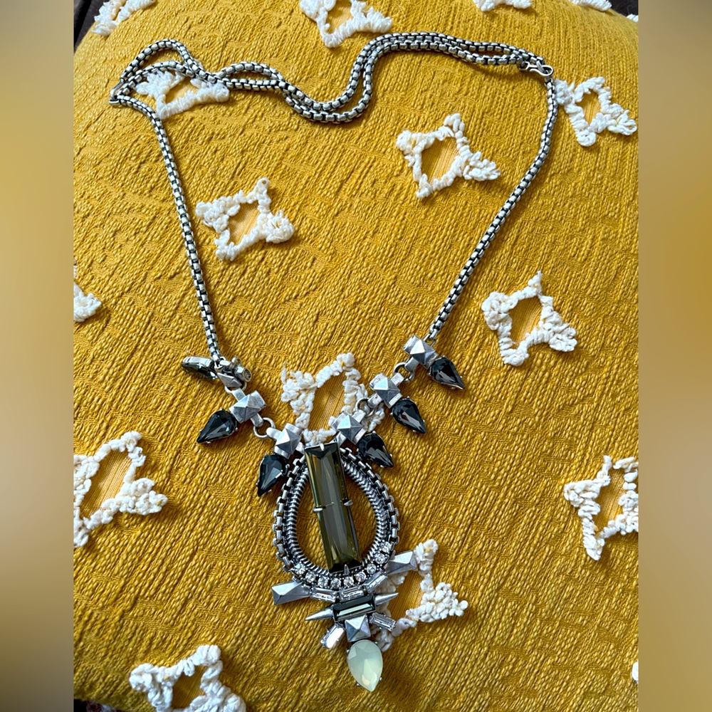 Stella and Dot Statement Necklace